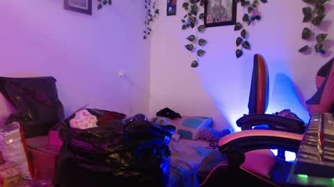                      100   online show from January 18, 2025, 6:03 am