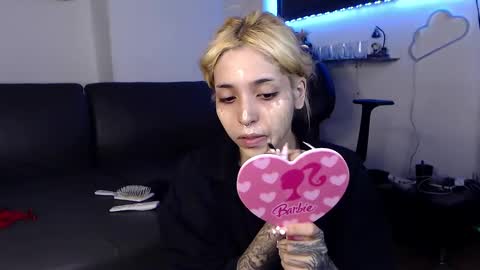                      100   online show from February 21, 2025, 8:49 pm