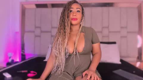 Snapshot of mary_kisss chatting on October 22, 2025, 8:41 pm online show from October 22, 2025, 8:41 pm