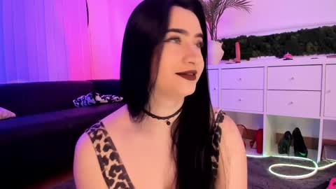 Snapshot of mary_lori chatting on June 2, 2026, 6:26 am Mary online show from June 2, 2026, 6:26 am