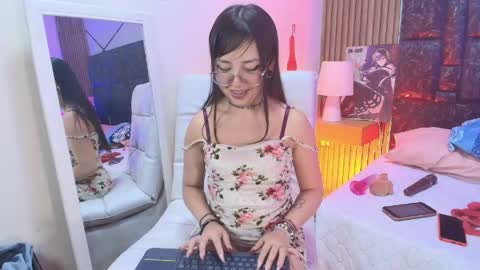 mary_luckaysha online show from June 5, 2026, 7:19 pm
