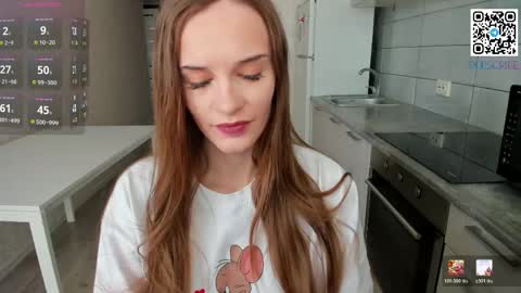 Snapshot of mary_meys chatting on May 7, 2026, 11:37 am Mary Mey online show from May 7, 2026, 11:37 am