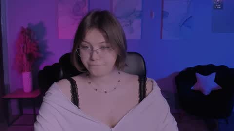 mary_moon__ online show from April 20, 2026, 7:04 pm