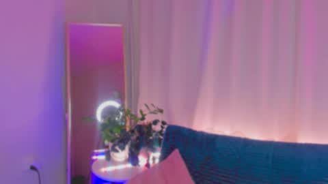 Snapshot of mary_radiant chatting on February 7, 2026, 2:15 am Mary online show from February 7, 2026, 2:15 am