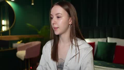yours fetish mary online show from June 30, 2026, 3:29 am