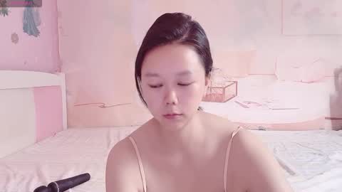 mary_uu online show from September 25, 2025, 2:04 am