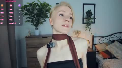Snapshot of marya_miracle chatting on July 25, 2026, 7:33 pm Mara online show from July 25, 2026, 7:33 pm