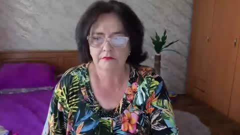 Snapshot of maryanna67 chatting on June 13, 2026, 9:29 am Mary online show from June 13, 2026, 9:29 am