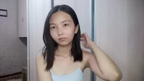 Lily online show from July 5, 2026, 1:07 pm