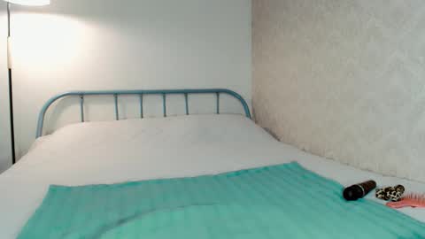 Anna online show from February 4, 2026, 1:55 am