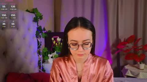 Snapshot of maryflorez chatting on May 24, 2026, 8:14 pm Bella3 online show from May 24, 2026, 8:14 pm