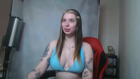 Snapshot of maryh0tlove chatting on May 1, 2026, 11:04 am maryh0tlove online show from May 1, 2026, 11:04 am
