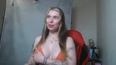 Snapshot of maryh0tlove chatting on June 9, 2026, 9:54 am maryh0tlove online show from June 9, 2026, 9:54 am