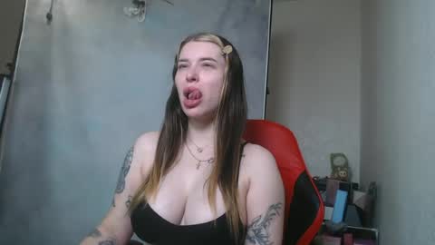 Snapshot of maryh0tlove chatting on June 18, 2026, 9:58 am maryh0tlove online show from June 18, 2026, 9:58 am