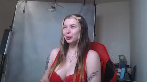 Snapshot of maryh0tlove chatting on June 30, 2026, 1:56 pm maryh0tlove online show from June 30, 2026, 1:56 pm