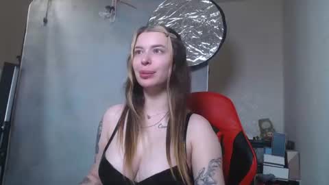 Snapshot of maryh0tlove chatting on July 18, 2026, 10:19 am maryh0tlove online show from July 18, 2026, 10:19 am