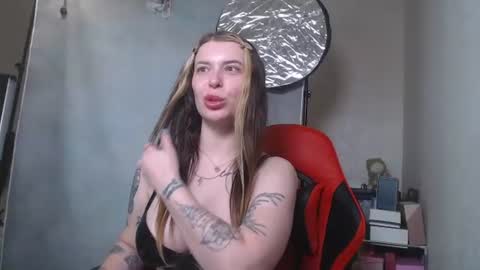Snapshot of maryh0tlove chatting on July 25, 2026, 2:58 pm maryh0tlove online show from July 25, 2026, 2:58 pm