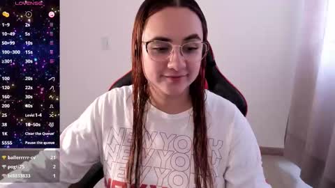 Dulce Maria online show from October 22, 2025, 5:34 pm