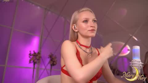 Mary online show from October 5, 2025, 3:38 am