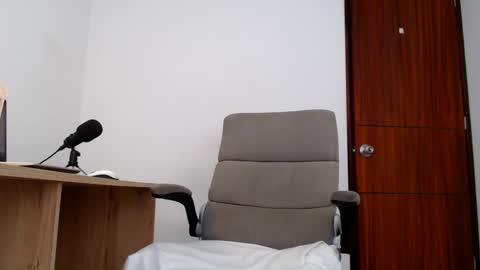 3 online show from January 23, 2025, 1:13 pm