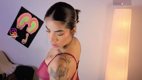 maryybellax online show from March 26, 2026, 12:17 am
