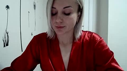 maryyemm online show from December 9, 2024, 9:05 pm