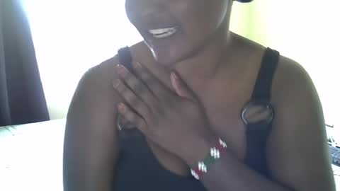 Snapshot of maseratty chatting on April 15, 2026, 12:01 pm Cate online show from April 15, 2026, 12:01 pm