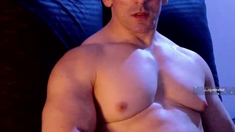 Snapshot of masked_bodybuilder chatting on February 7, 2025, 9:58 pm masked_bodybuilder online show from February 7, 2025, 9:58 pm