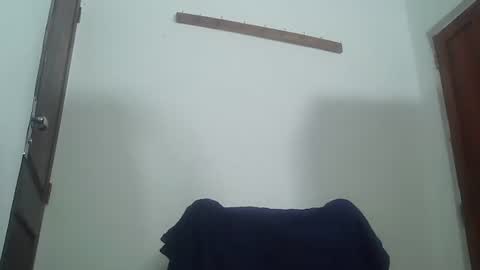 masked_shy_girl online show from January 19, 2025, 11:34 am