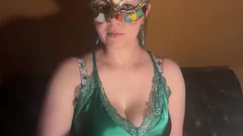 Snapshot of maskedflirt3 chatting on April 10, 2026, 5:45 am maskedflirt3 online show from April 10, 2026, 5:45 am