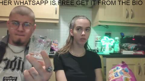 Extreme Couple online show from December 15, 2024, 10:26 pm