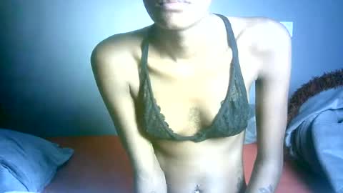 maskgang001 online show from June 25, 2026, 2:11 am