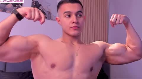 Mason Bennet online show from September 17, 2025, 3:08 am