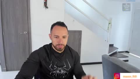 Snapshot of mason_fit chatting on June 23, 2026, 2:04 pm Mason Andre online show from June 23, 2026, 2:04 pm