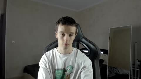 Snapshot of mason_warhol chatting on February 13, 2025, 8:24 pm Mason online show from February 13, 2025, 8:24 pm