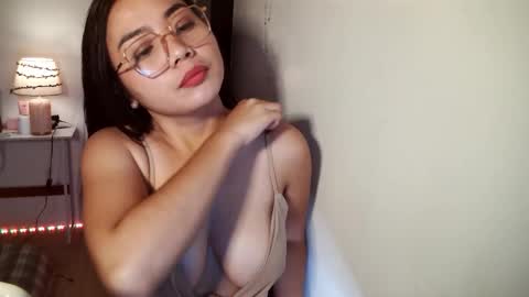 masquerade girl4 online show from October 16, 2025, 10:49 am