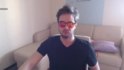 Snapshot of massage_mike chatting on April 8, 2026, 3:45 pm massage_mike online show from April 8, 2026, 3:45 pm