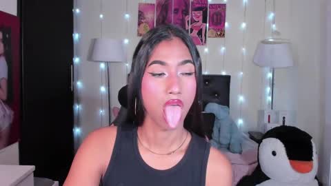 massielhot online show from April 11, 2026, 2:54 pm