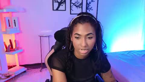 massielhot online show from July 18, 2026, 7:17 pm