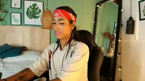 massielhot online show from July 27, 2026, 8:27 pm