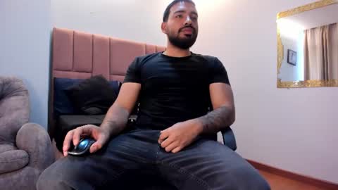 Snapshot of massimo_moretti_ chatting on July 23, 2026, 9:24 pm Moretti online show from July 23, 2026, 9:24 pm
