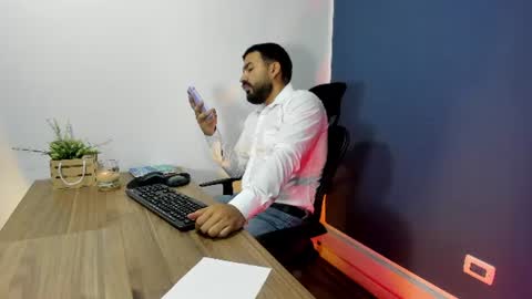 Snapshot of massimo_moretti_ chatting on July 24, 2026, 9:24 pm Moretti online show from July 24, 2026, 9:24 pm