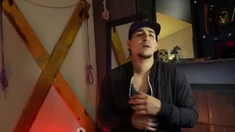 massimo_vidal online show from September 10, 2025, 12:27 pm