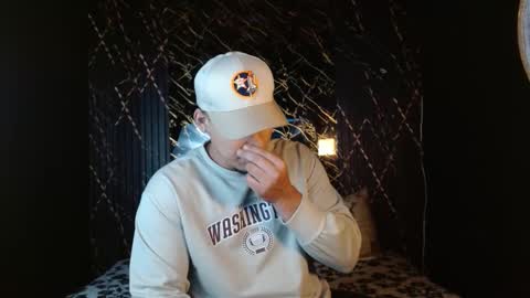 Snapshot of massimo_vidal chatting on February 6, 2026, 12:52 pm massimo_vidal online show from February 6, 2026, 12:52 pm