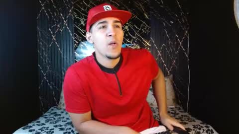 Snapshot of massimo_vidal chatting on February 8, 2026, 2:20 pm massimo_vidal online show from February 8, 2026, 2:20 pm