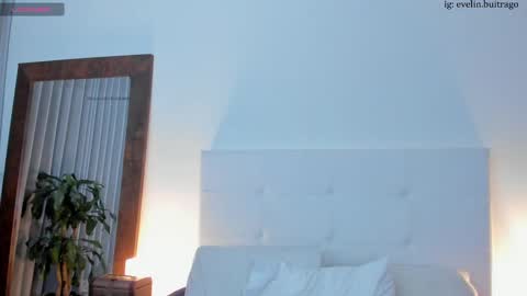 Eve   Independent model online show from February 19, 2025, 2:01 am