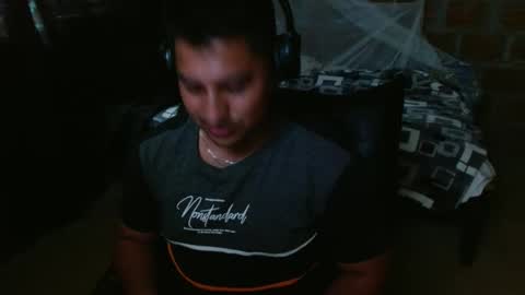 Snapshot of master_aron chatting on February 3, 2025, 6:49 pm master_aron online show from February 3, 2025, 6:49 pm