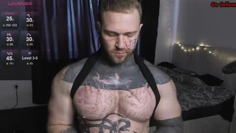 Snapshot of master_oil chatting on April 7, 2026, 4:35 am Huge Alex online show from April 7, 2026, 4:35 am