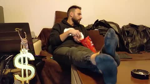 Snapshot of master_roberto333 chatting on January 7, 2026, 10:34 pm SIR online show from January 7, 2026, 10:34 pm