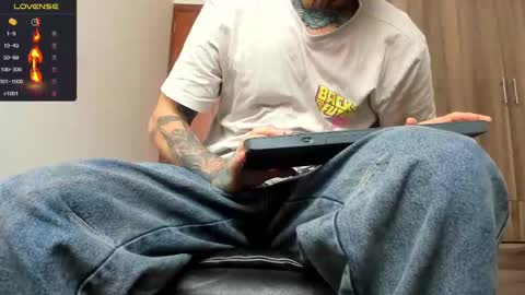 steven  online show from October 29, 2025, 4:09 pm